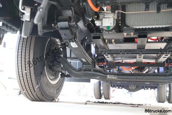 FAW Jiefang Lingtu 4.5T 4.16m Single Row Pure Electric Box Light Truck 81.14kWh 4X2(6 wheels) Chassis (2) | 86Trucks