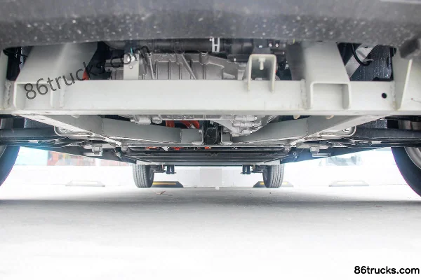JMC E Lushun Version de base 2,9T fourgon électrique pur 5,418 m 41,86 kWh Châssis (1) | 86Trucks