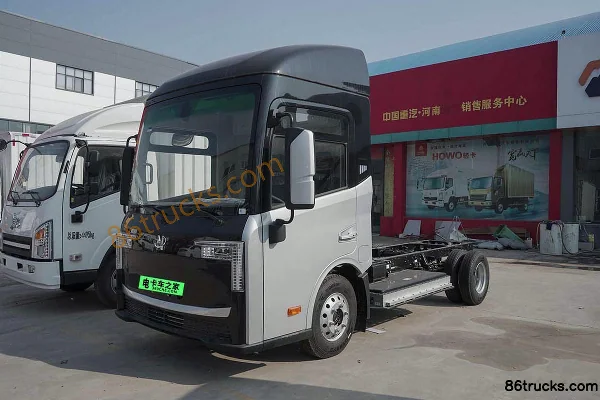 Qianchen Auto iC1 4,5T 4,18 m camion léger à grille cabine simple électrique pur à échange de batterie 4X2(6 roues) Extérieur (2) | 86Trucks