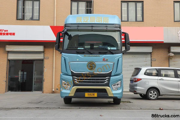 SHACMAN Cummins Longxiang Classic Edition 530 hp 6X4(10 wheels) LNG Automatic Tractor Truck (16-speed) Exterior (2) | 86Trucks