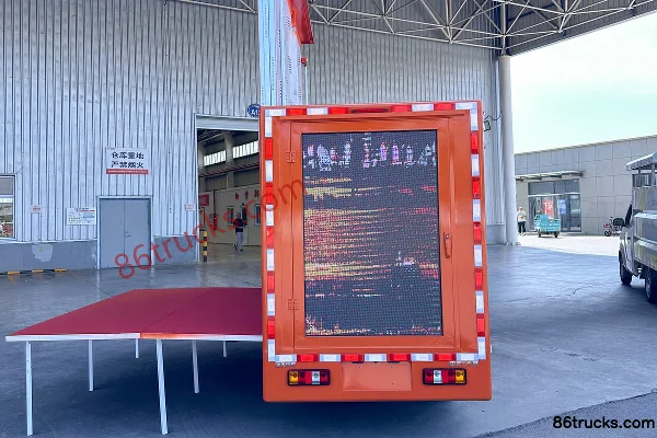 Guoji Elephant G40-X 2.7T 3.15m Single Row Pure Electric Mobile Billboard Truck 41.86kWh 4X2(6 wheels) Cab (2) | 86Trucks