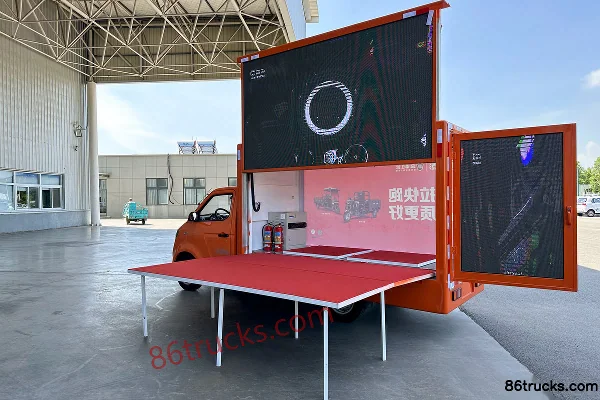 Guoji Elephant G40-X 2.7T 3.15m Single Row Pure Electric Mobile Billboard Truck 41.86kWh 4X2(6 wheels) Cab (1) | 86Trucks