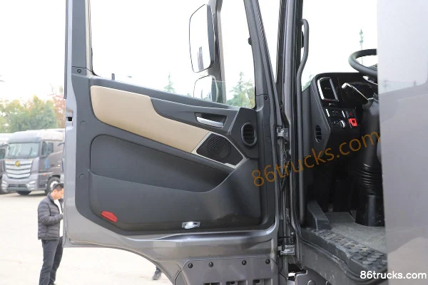 Foton Auman EST 570hp 6X4(10 wheels) LNG Automatic Tractor Truck Cab (2) | 86Trucks