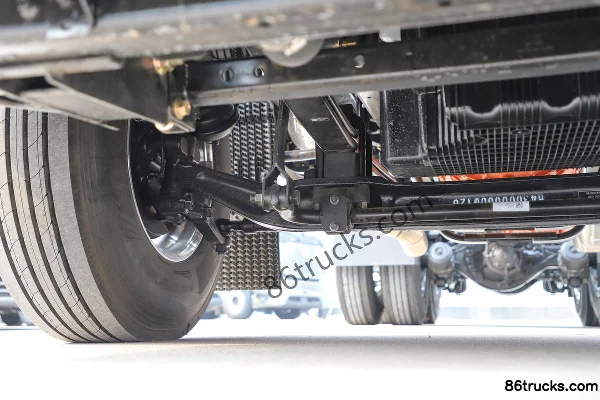 Foton Auman EST 570hp 6X4(10 wheels) LNG Automatic Tractor Truck Chassis (2) | 86Trucks