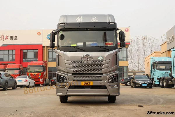 FAW Jiefang Qingdao JH6 Heavy Truck Leading Edition 530hp 6X4(10 wheels) LNG Automatic Tractor Truck Exterior (2) | 86Trucks