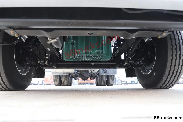 FAW Jiefang Qingdao JH6 Heavy Truck Leading Edition 530hp 6X4(10 wheels) LNG Automatic Tractor Truck Chassis (1) | 86Trucks