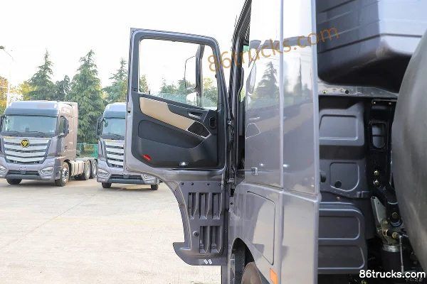 Foton AumanEST Basic Edition 530 hp 6X4(10 wheels) LNG Tractor Truck Cab (1) | 86Trucks