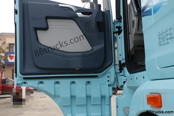 FAW Jiefang Qingdao JH6 Heavy Truck Leading Edition 560hp 6X4(10 wheels) LNG Automatic Tractor Truck Cab (3) | 86Trucks
