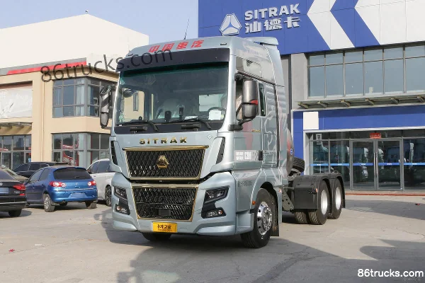 Sinotruk Sitrak C9H Heavy Truck 560hp 6X4(10 wheels) LNG Automatic Tractor Truck Exterior (3) | 86Trucks