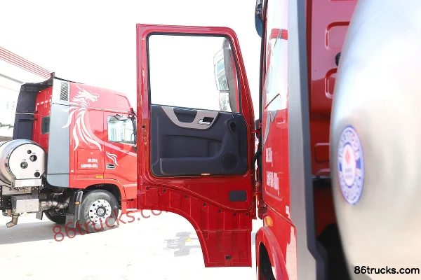 Dongfeng Commercial Vehicle Tianlong Flagship KX Rongyao Edition 530 ch 6X4(10 roues) tracteur routier LNG à boîte automatique Cabine (1)