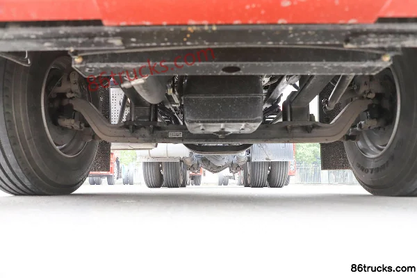 FAW Jiefang Qingdao JH5 Heavy Truck 480 ch 6X4(10 roues) tracteur routier LNG (pont arrière 435) Châssis (1) | 86Trucks