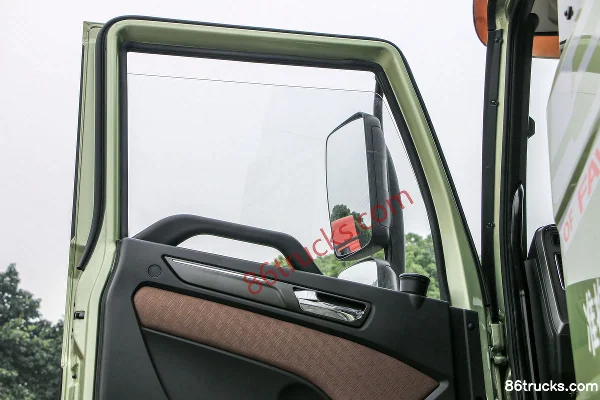 FAW Jiefang Qingdao JH5 Heavy Truck 480hp 6X4(10 wheels) LNG Tractor Truck Cab (2) | 86Trucks