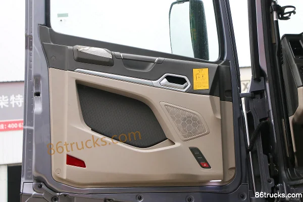 Sinotruk HOWO Max heavy truck light luxury version 460 hp 6X4(10 roues) CNG tractor unit Cabine (2) | 86Trucks
