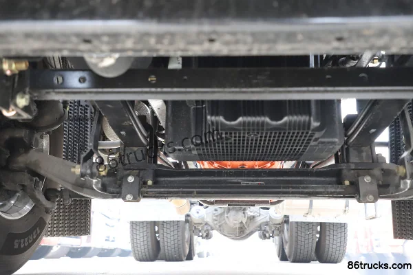 Foton Auman EST 530 hp 6X4(10 wheels) LNG Automatic Tractor Truck Chassis (1) | 86Trucks