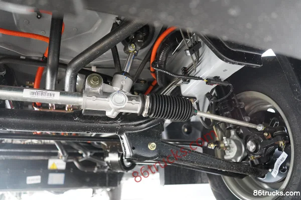 Changan Ruixing EM80 II 2023 Confort 2,4T 7 places 4,805 m fourgonnette électrique à portes battantes 41,932 kWh Châssis (3) | 86Trucks