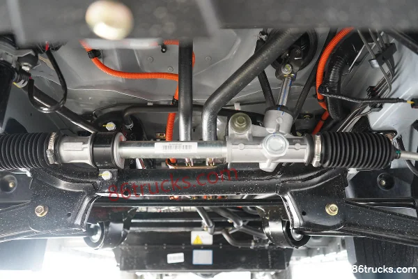 Changan Ruixing EM80 II 2023 Confort 2,4T 7 places 4,805 m fourgonnette électrique à portes battantes 41,932 kWh Châssis (1) | 86Trucks
