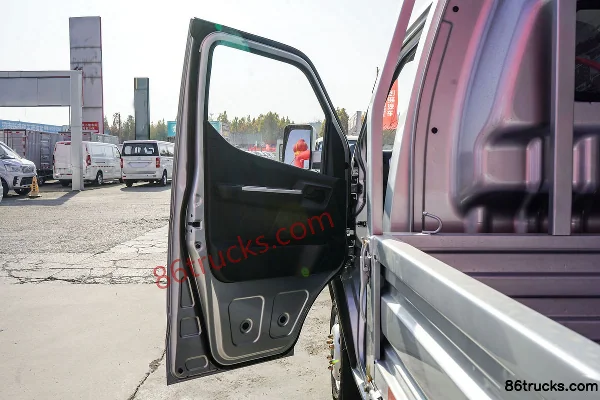 Ankai Shenqi T30EV 2023 Comfort 3.5T 3.6m Single-row Pure Electric Flatbed Micro Truck 57.6kWh 4X2(6 wheels) Interior (2) | 86Trucks