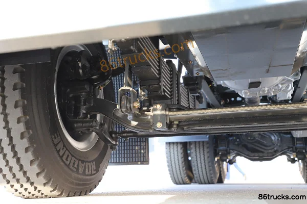 XCMG Truck E700 6X4(10 wheels) battery-swap pure electric tractor truck 282kWh Chassis (2) | 86Trucks