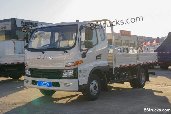 JAC V5 Confort 2.3L Diesel 143 ch 4X2(6 roues) JAC 5 vitesses 3,89 m cabine avancée plateau ridelles Extérieur (3) | 86Trucks