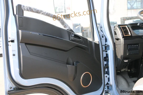 XCMG Hanchi 4.5T 4.15m single-row plug-in hybrid box truck 15.55kWh 4X2(6 wheels) Interior (3) | 86Trucks