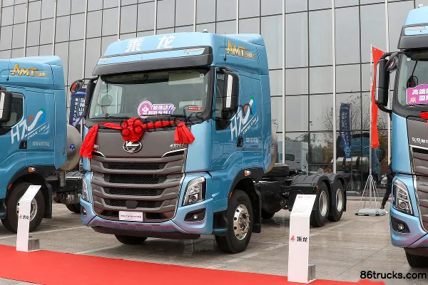Dongfeng Liuqi Chenglong H7 camion lourd 550 ch 6X4(10 roues) tracteur routier LNG à boîte automatique Extérieur (3) | 86Trucks