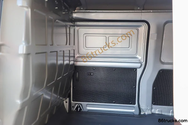 Wuling Automobile EV50 2,5T 2 places 4,49 m Camion fourgon électrique 41,16 kWh Caisse (2) | 86Trucks