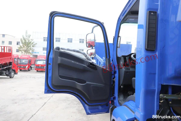 NanJun Ruiji J30 Luxury Edition 170hp 4X2(6 wheels) 3.55m Dump Truck Cab (1) | 86Trucks