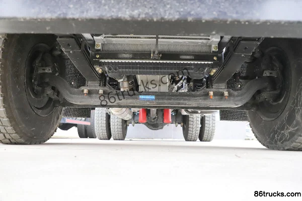 NanJun Ruiji J30 Luxury Edition 170hp 4X2(6 wheels) 3.55m Dump Truck Chassis (1) | 86Trucks