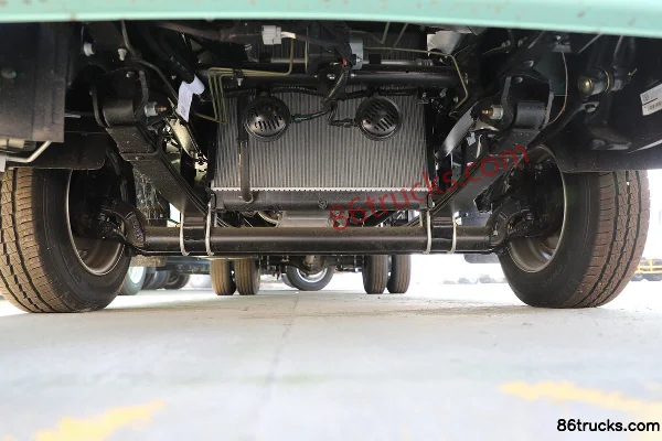 Foton Aoling M Card 1.5L 136 hp 4X2(6 wheels) gasoline 2.7m double-row box van light truck Chassis (1) | 86Trucks