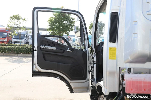 Foton Zhilan HL 4.5T 4,17 m cabine simple plateau ridelles hybride rechargeable 14,016 kWh 4X2(6 roues) Intérieur (1) | 86Trucks