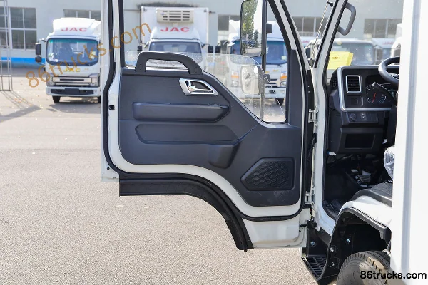 JAC Kangling H5 120hp 4X2(6 wheels) 4.15m single-row van light truck (China VI) Cab (2) | 86Trucks