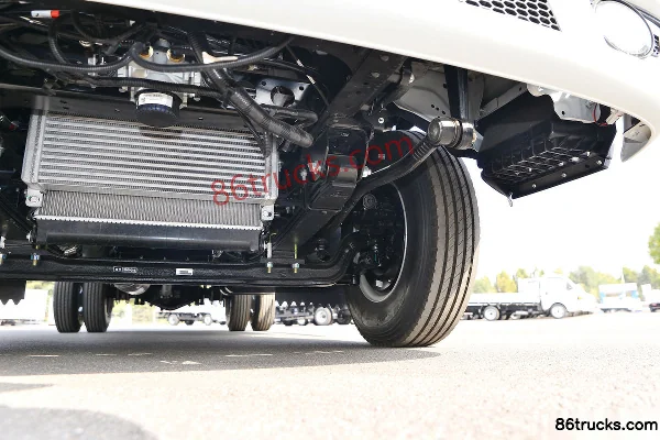 JAC Kangling H5 120hp 4X2(6 wheels) 4.15m single-row van light truck (China VI) Chassis (3) | 86Trucks