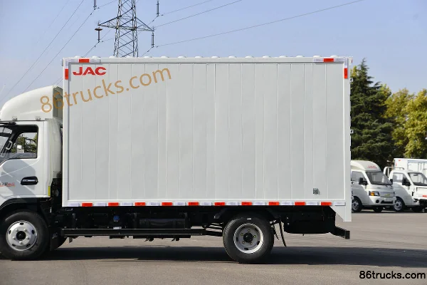 JAC Kangling H5 120hp 4X2(6 wheels) 4.15m single-row van light truck (China VI) Body (2) | 86Trucks