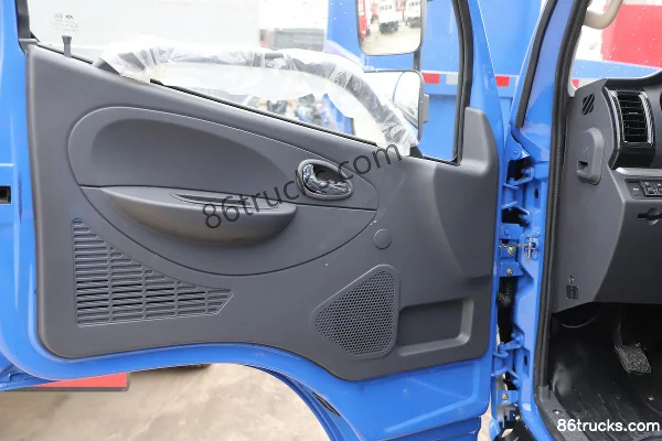 NanJun Ruisheng 150 hp 4X2(6 wheels) 3.1m Dump Truck Cab (2) | 86Trucks