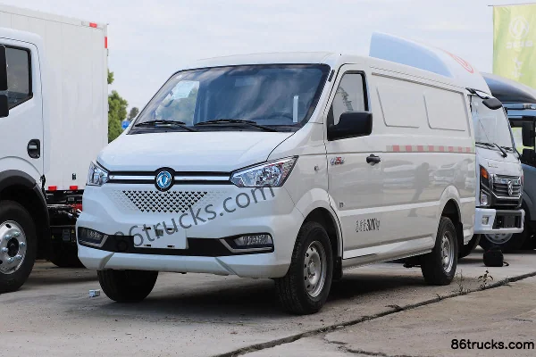 Dongfeng Yufeng EM26 3T 4.865m Pure Electric Van Truck Exterior (3) | 86Trucks