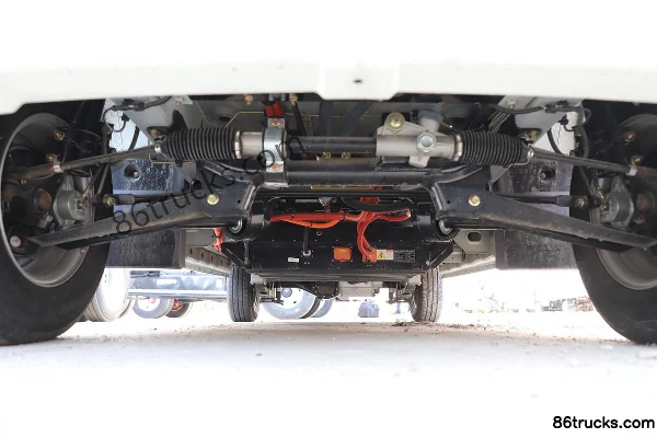 Dongfeng Yufeng EM26 3T 4.865m Pure Electric Van Truck Chassis (1) | 86Trucks