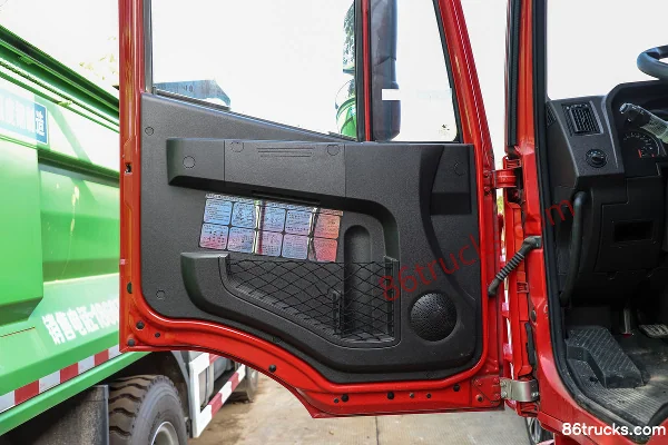 SAIC Hongyan Genlyon C6 PLUS Standard Load Edition 510hp 6X4(10 wheels) Tractor Truck (China VI) (Axle Ratio 3.7) Cab (2) | 86Trucks
