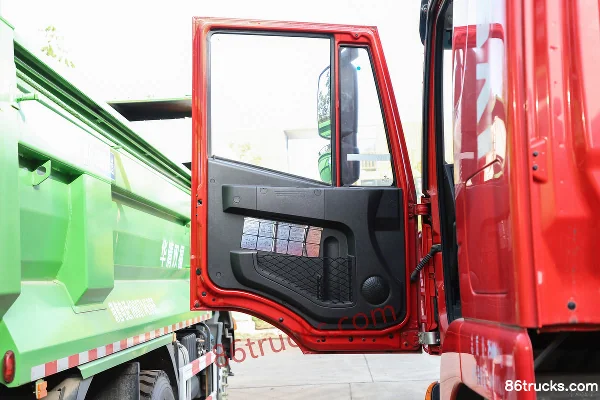 SAIC Hongyan Genlyon C6 PLUS Standard Load Edition 510hp 6X4(10 wheels) Tractor Truck (China VI) (Axle Ratio 3.7) Cab (1) | 86Trucks