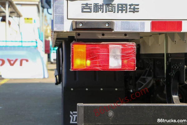 FARIZON Xingzhi H8E Zhiyun Edition 4.5T 4.15m Single Row Pure Electric Box Light Truck 106.95kWh 4X2(6 wheels) Body (3) | 86Trucks