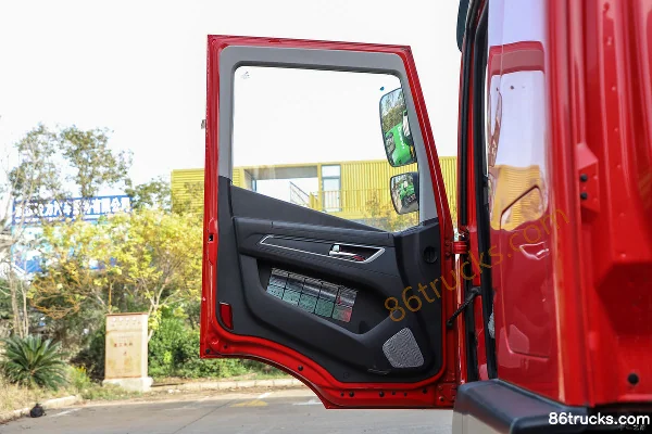 SAIC Hongyan Jiehu H6 Composite Edition 370 hp 8X4(12 wheels) 6.6m Dump Truck (China VI) Cab (1) | 86Trucks