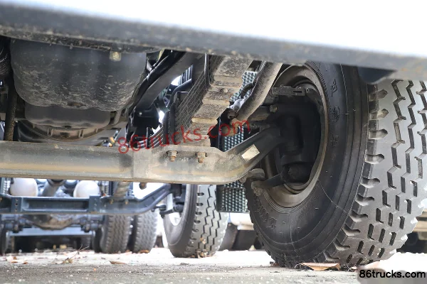 SAIC Hongyan Jiehu H6 Composite Edition 370 hp 8X4(12 wheels) 6.6m Dump Truck (China VI) Chassis (3) | 86Trucks