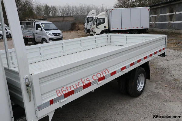 Changan Kuayue D5 PLUS Standard Edition 1.6L 122hp 4X2(6 wheels) 3.95m Single Row Flatbed Truck (China VI) Body (1) | 86Trucks