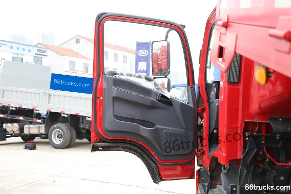 NanJun Ruijie D30 165 hp 4X2(6 wheels) 4.1 m dump truck (China VI) Cab (1) | 86Trucks