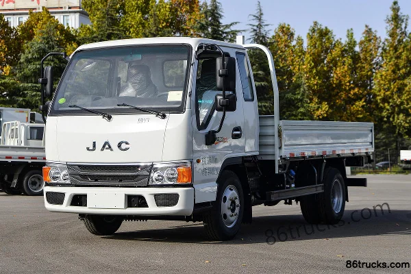 JAC New Kangling H3 120hp 4X2(6 wheels) 3.85m Semi-Cab Flatbed Light Truck Exterior (3) | 86Trucks