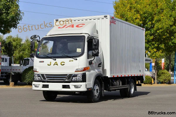 JAC Junling V5 152 hp 4X2(6 wheels) 3.82 m semi-row van light truck (6-speed) Exterior (3) | 86Trucks
