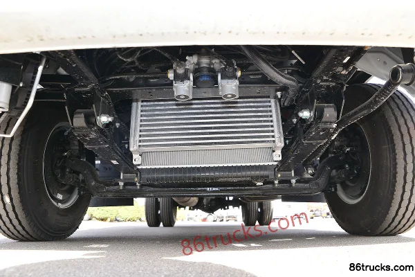 JAC Junling V5 152 hp 4X2(6 wheels) 3.82 m semi-row van light truck (6-speed) Chassis (1) | 86Trucks