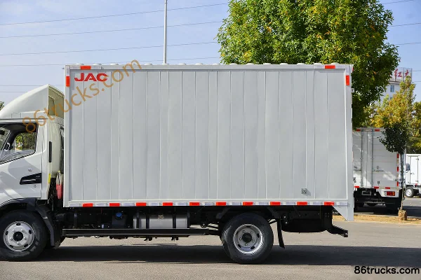 JAC Junling V5 152 hp 4X2(6 wheels) 3.82 m semi-row van light truck (6-speed) Body (2) | 86Trucks