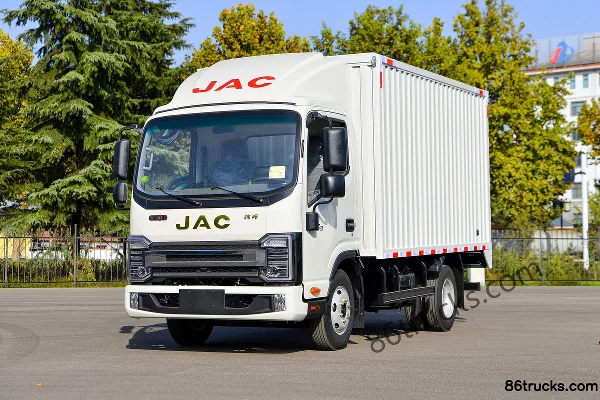 JAC S3 2.7L CNG 130hp 4X2(6 wheels) JAC 5-speed 3.9m semi-sleeper van truck Exterior (3) | 86Trucks