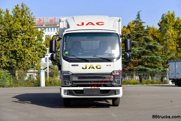 JAC S3 2.7L CNG 130hp 4X2(6 wheels) JAC 5-speed 3.9m semi-sleeper van truck Exterior (2) | 86Trucks