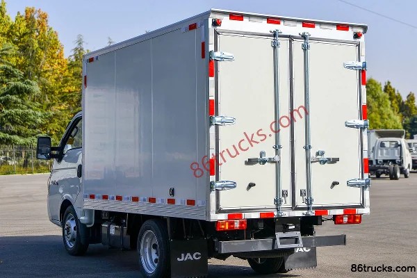 JAC Kaida X5 Dream Edition 1.6L 120hp 4X2(6 wheels) Gasoline 3.8m Single Row Van Mini Truck (China VI) Body (3) | 86Trucks